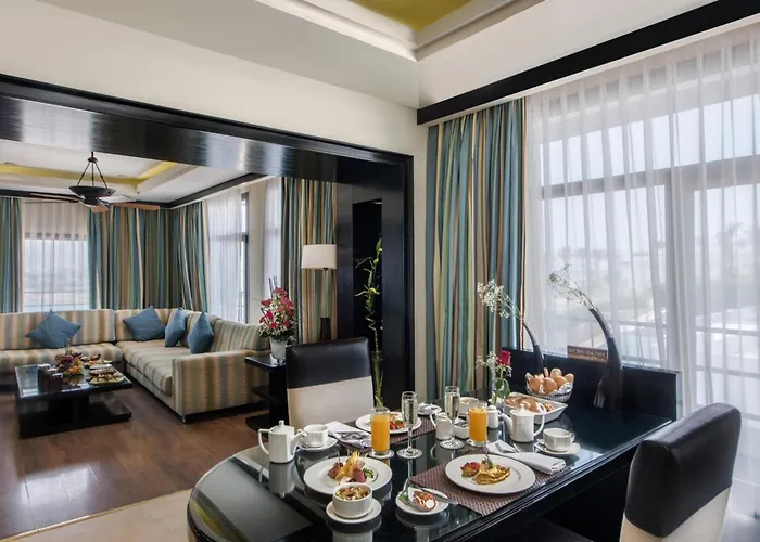 Reef Oasis Blue Bay & 5*