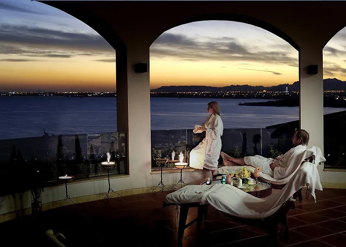 Reef Oasis Blue Bay & Resort 5*