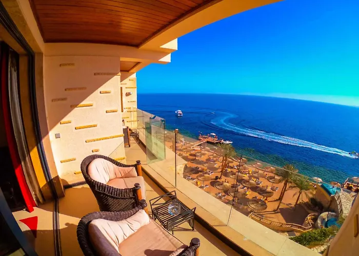 Reef Oasis Blue Bay & Resort