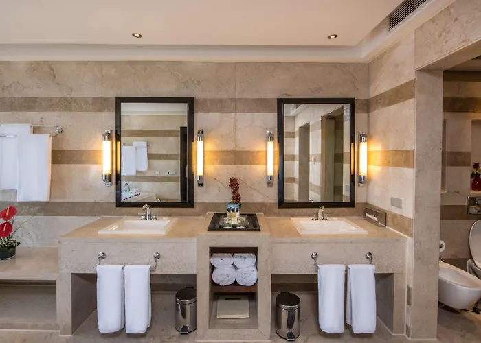Reef Oasis Blue Bay & 5* Şarm El-Şeyh